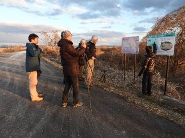 ���O, ����, ���O, �O���[�v ���܂܂�Ă���摜

AI �ɂ���Đ������ꂽ�R���e���c�͊Ԉ���Ă���\��������܂��B